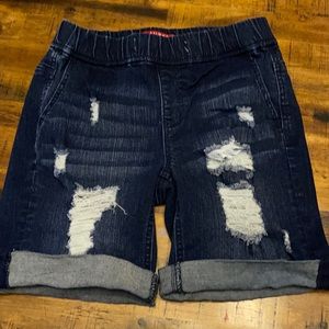 Guess Bermuda ripped shorts